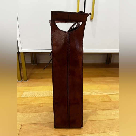 Brown Leather Wine Bag - Picture 3 of 6